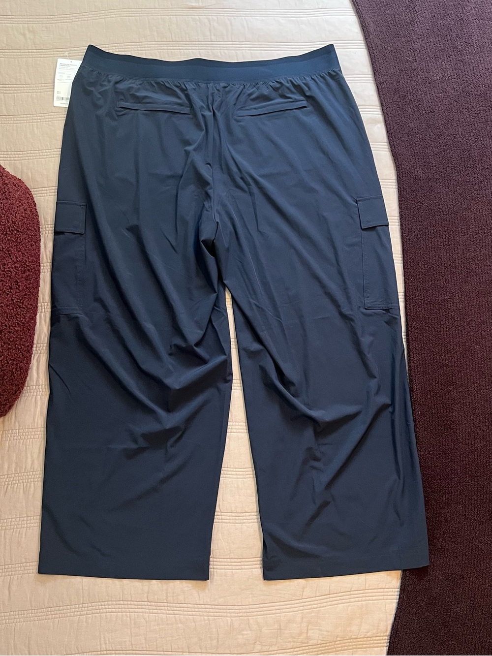 Athleta Brooklyn Heights Cargo Pant Wide Leg Navy Women’s Casual Travel NEW - Picture 4 of 10